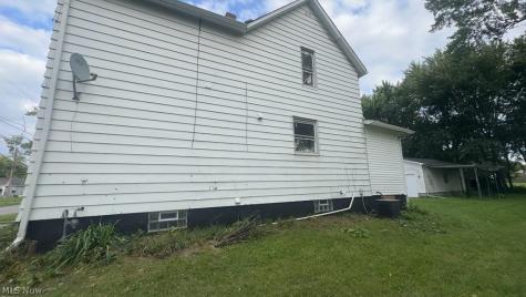 1527 W 19th Street Lorain OH 44052