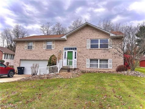 512 Pine Valley Drive Steubenville OH 43952
