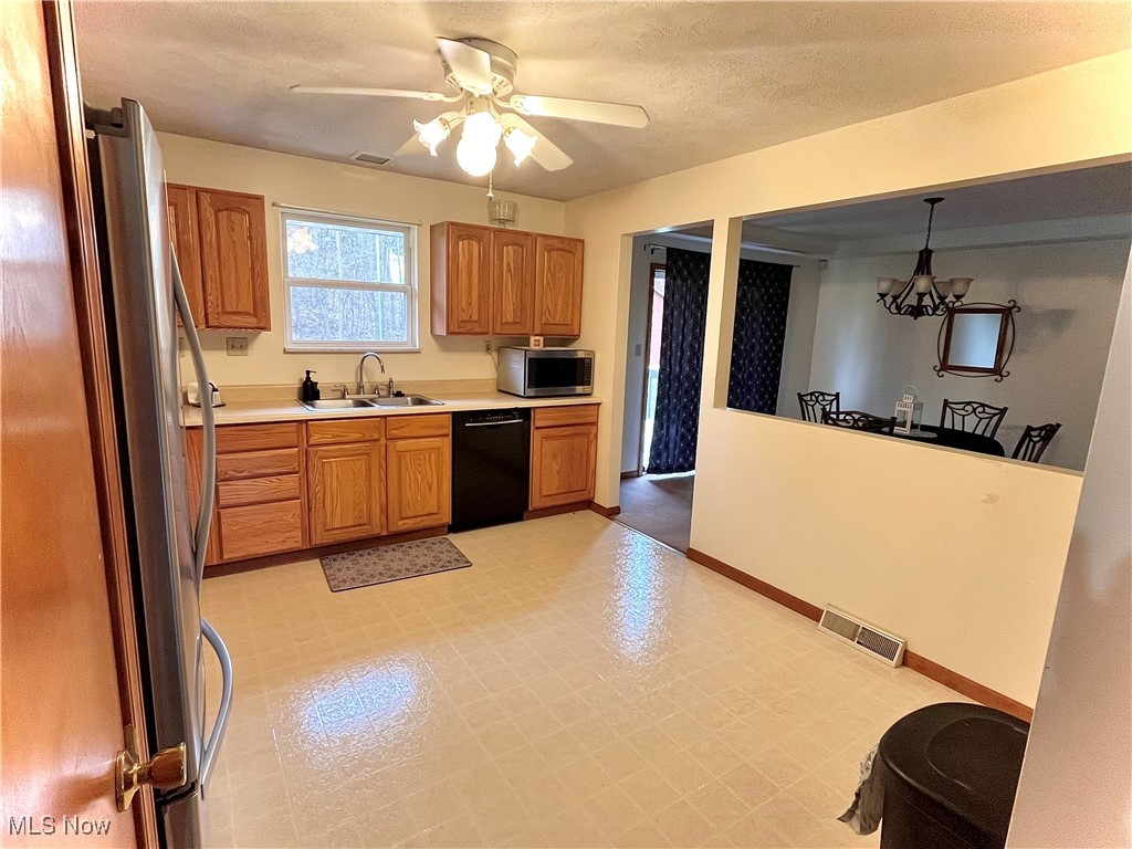 512 Pine Valley Drive Steubenville OH 43952