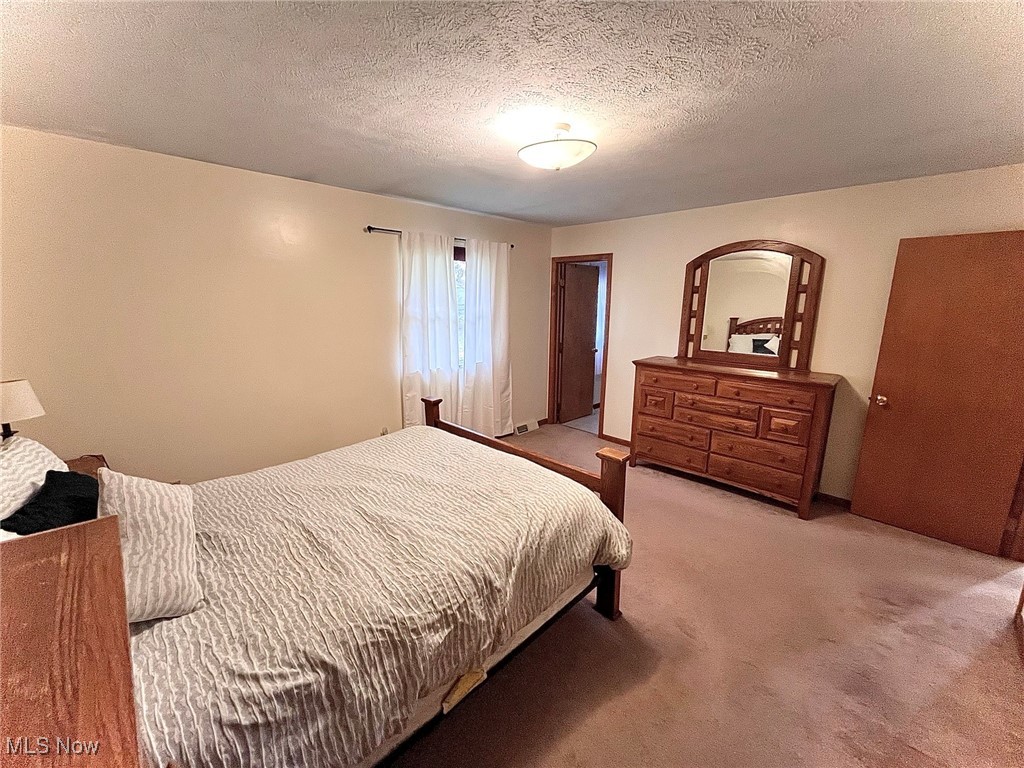 512 Pine Valley Drive Steubenville OH 43952