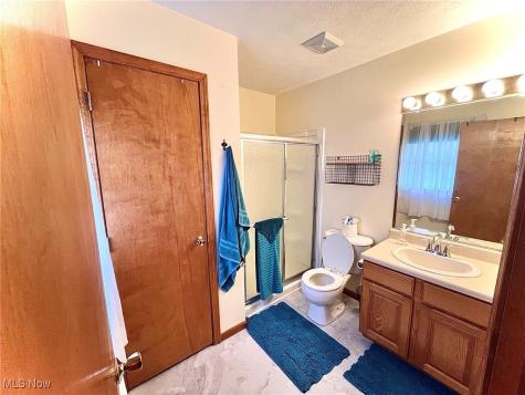 512 Pine Valley Drive Steubenville OH 43952