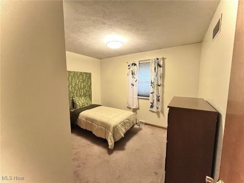 512 Pine Valley Drive Steubenville OH 43952