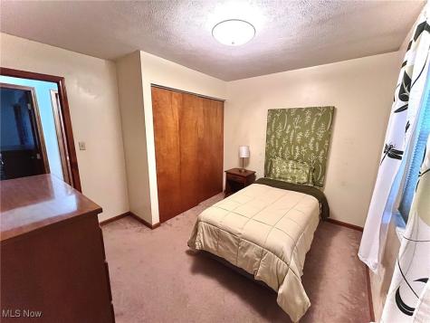 512 Pine Valley Drive Steubenville OH 43952