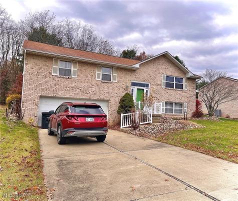 512 Pine Valley Drive Steubenville OH 43952