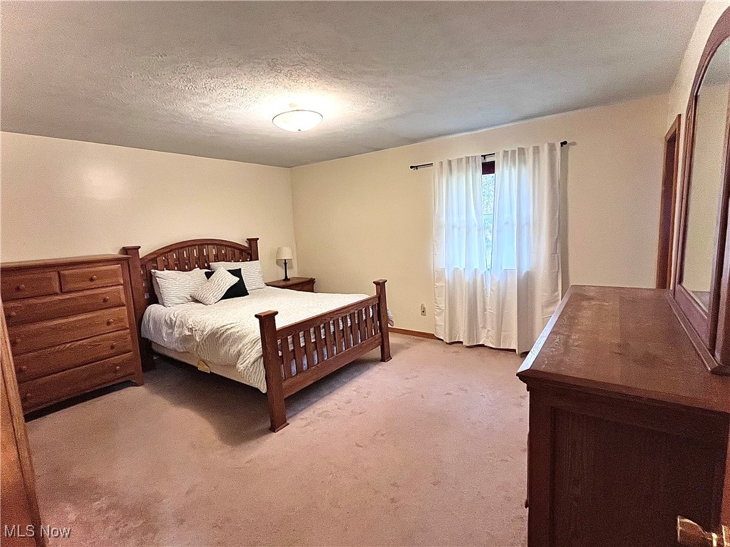 512 Pine Valley Drive Steubenville OH 43952