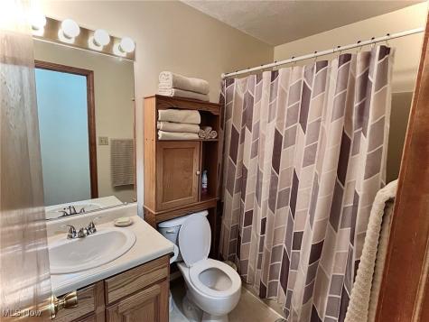 512 Pine Valley Drive Steubenville OH 43952
