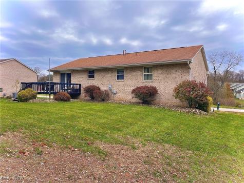 512 Pine Valley Drive Steubenville OH 43952