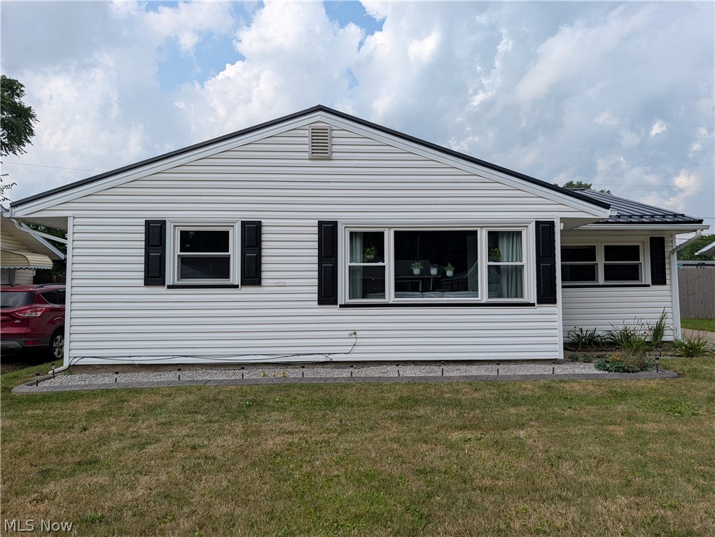 2325 Cathy Drive NE Canton OH 44705