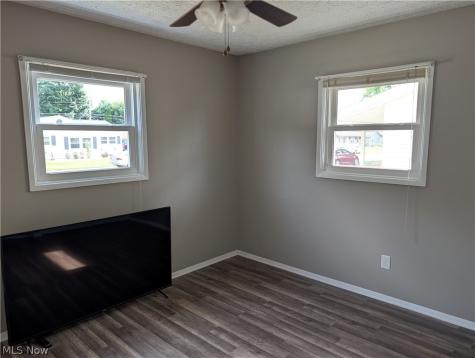 2325 Cathy Drive NE Canton OH 44705