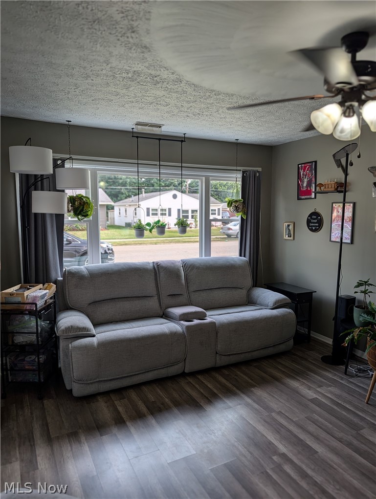 2325 Cathy Drive NE Canton OH 44705