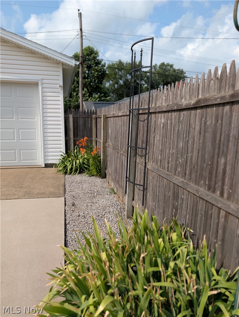 2325 Cathy Drive NE Canton OH 44705
