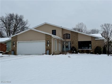 8329 Lorraine Drive Strongsville OH 44149