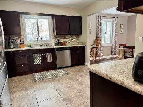 8329 Lorraine Drive Strongsville OH 44149