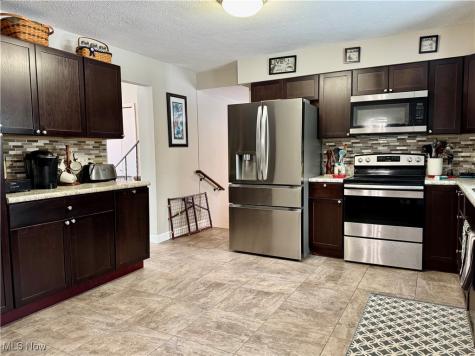 8329 Lorraine Drive Strongsville OH 44149