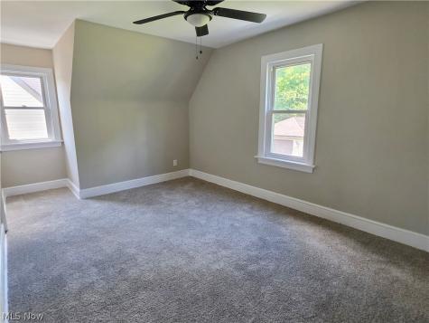 239 Hollywood Boulevard Steubenville OH 43952