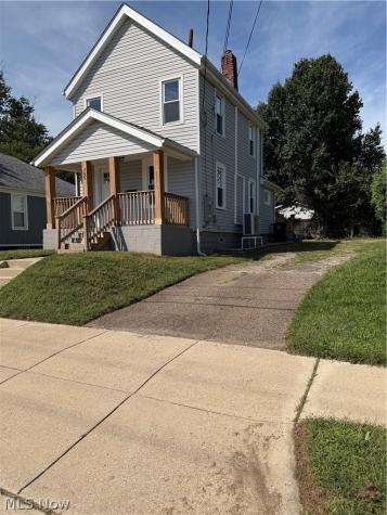 705 Moraine Avenue Akron OH 44310