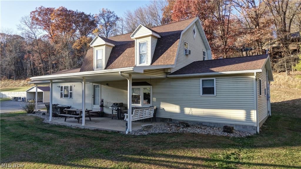 7736 Fort Laurens Road NW Strasburg OH 44680
