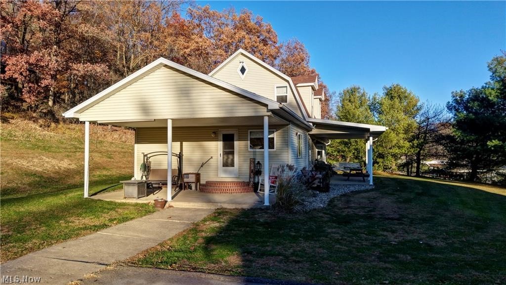 7736 Fort Laurens Road NW Strasburg OH 44680
