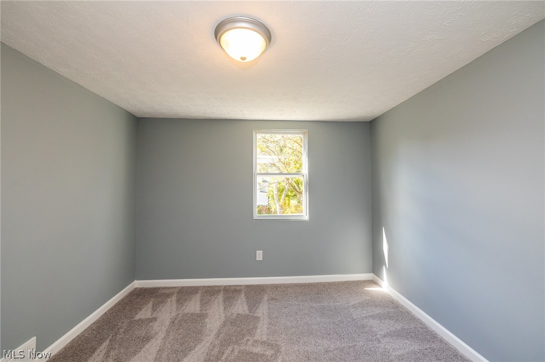 2278 26th Street SW Akron OH 44314