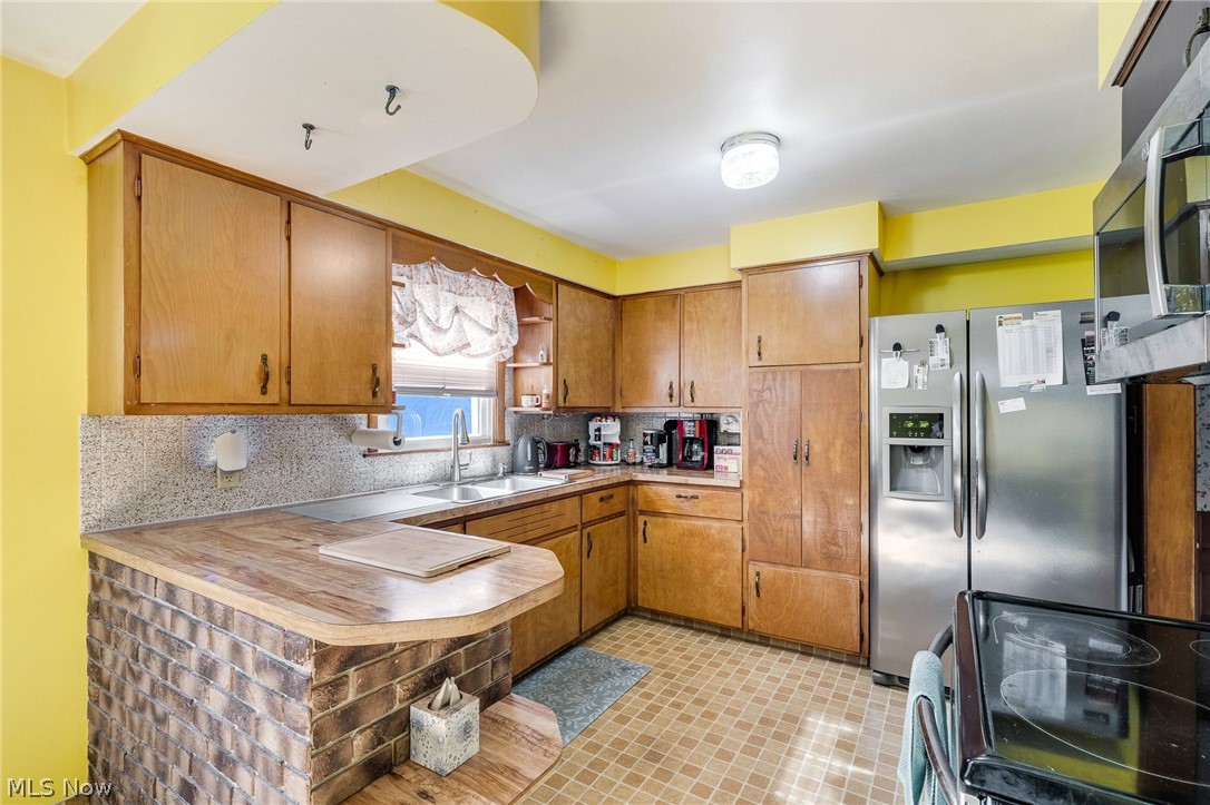 3229 Glen Oaks Drive Youngstown OH 44511