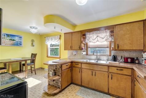 3229 Glen Oaks Drive Youngstown OH 44511