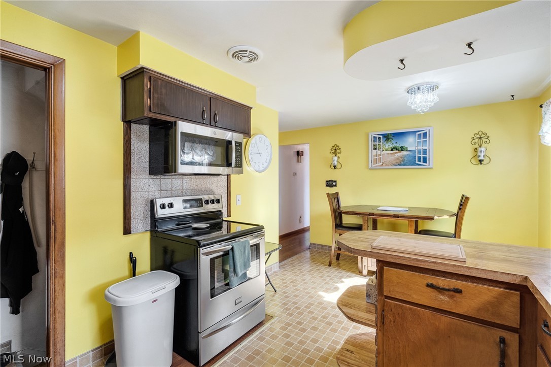 3229 Glen Oaks Drive Youngstown OH 44511