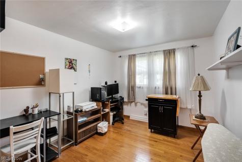 3229 Glen Oaks Drive Youngstown OH 44511