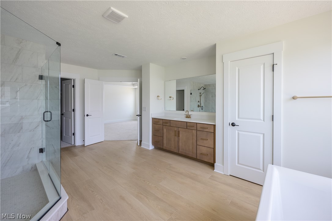32610 Trillium Court Avon Lake OH 44012