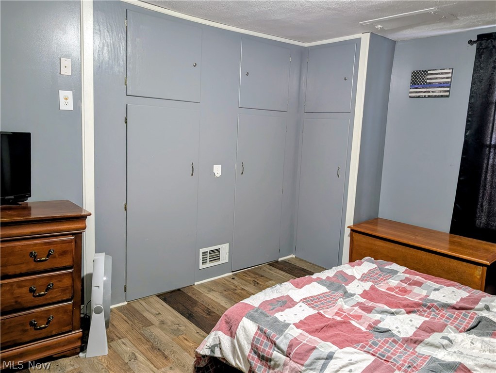 128 W Main Street Warsaw OH 43844