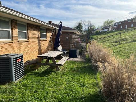 339 Garfield Steubenville OH 43952