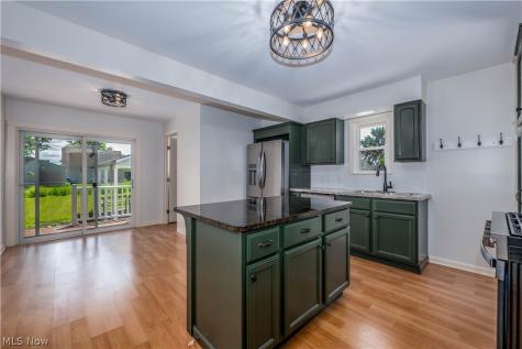 15541 Susan Drive Brook Park OH 44142