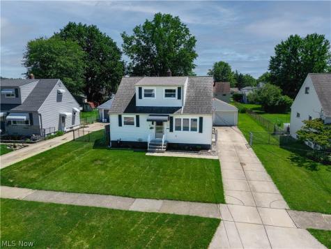 15541 Susan Drive Brook Park OH 44142