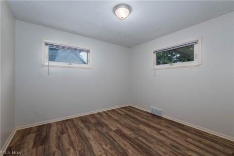 15541 Susan Drive Brook Park OH 44142