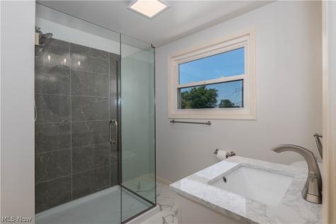 15541 Susan Drive Brook Park OH 44142