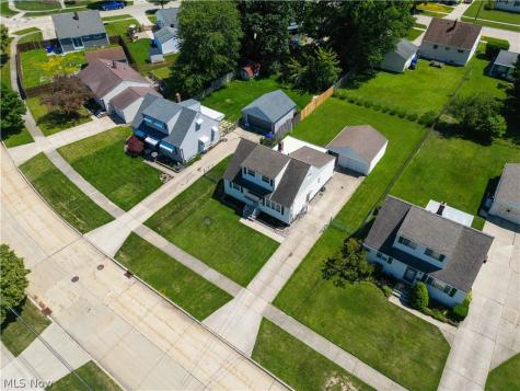 15541 Susan Drive Brook Park OH 44142