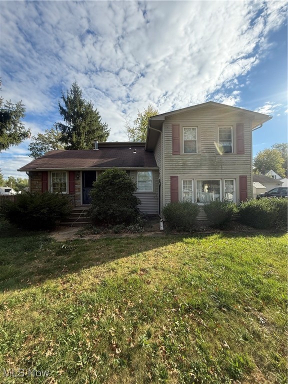 1945 Norwood Street NW Warren OH 44485