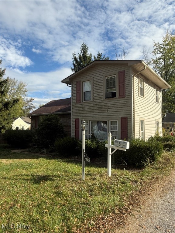 1945 Norwood Street NW Warren OH 44485
