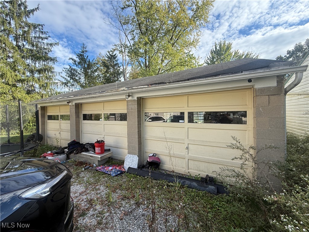 1945 Norwood Street NW Warren OH 44485