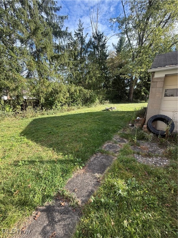 1945 Norwood Street NW Warren OH 44485