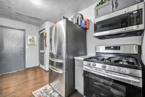 12500 Woodside Avenue Cleveland OH 44108