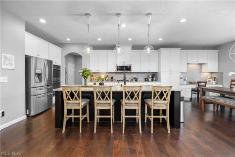 2430 Woodhawk Lane Avon OH 44011