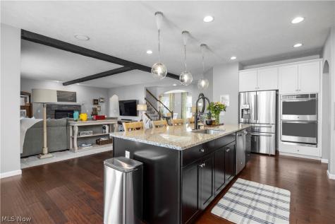 2430 Woodhawk Lane Avon OH 44011