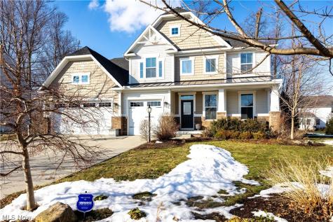 2430 Woodhawk Lane Avon OH 44011