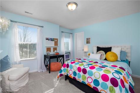 2430 Woodhawk Lane Avon OH 44011