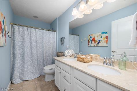 2430 Woodhawk Lane Avon OH 44011