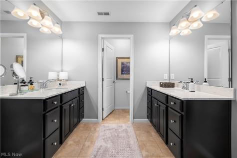 2430 Woodhawk Lane Avon OH 44011