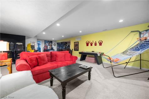 2430 Woodhawk Lane Avon OH 44011