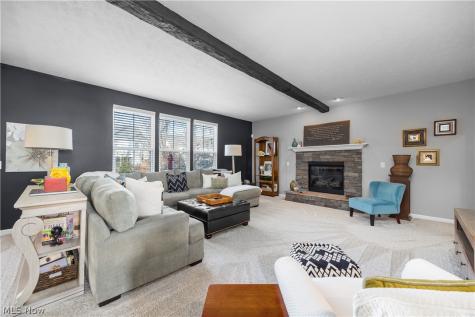 2430 Woodhawk Lane Avon OH 44011