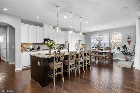 2430 Woodhawk Lane Avon OH 44011