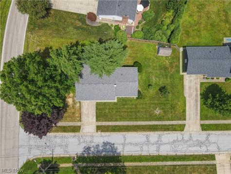 143 East Garwood Drive Tallmadge OH 44278